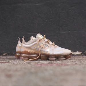 Nike Women's Air Vapormax 2019 Cream Sail-Light Bone